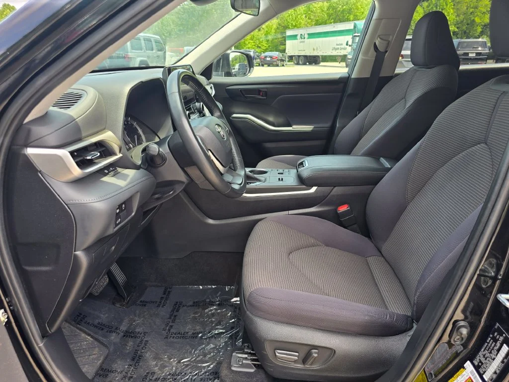 Used 2023 Black Toyota LE image 4