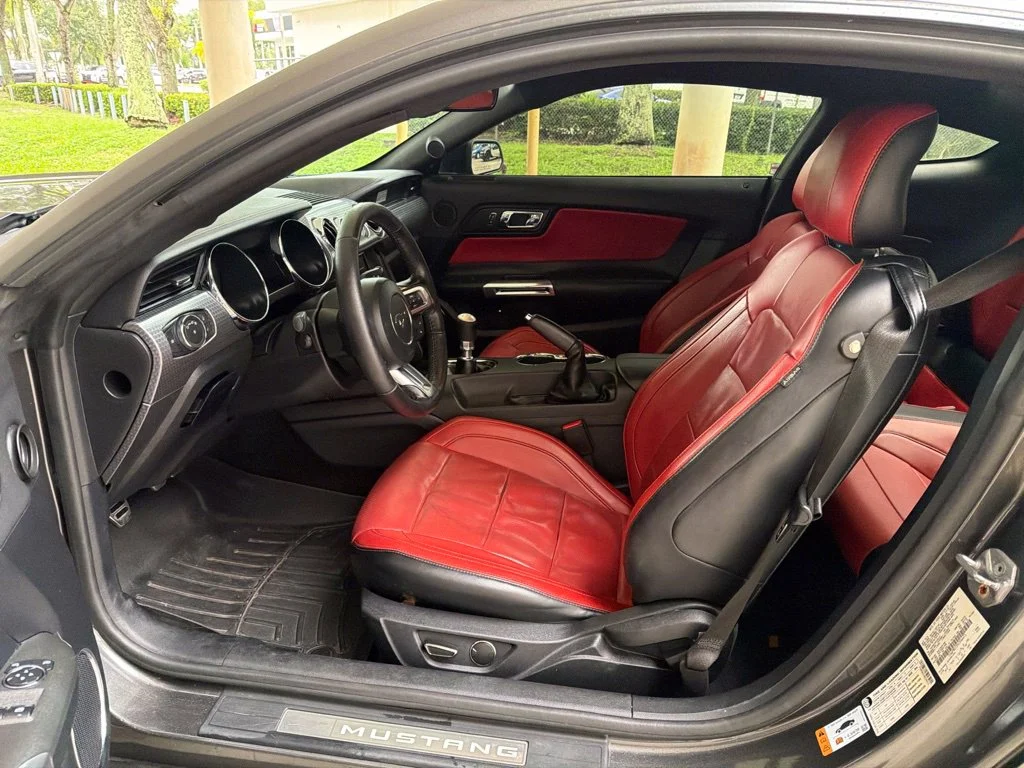 Used 2017 Gray Ford GT Premium image 6