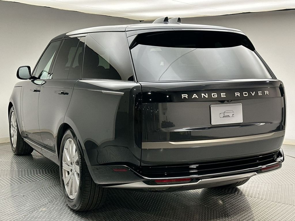Certified Used 2025 Carpathian Gray Premium Metallic Land Rover SE image 11