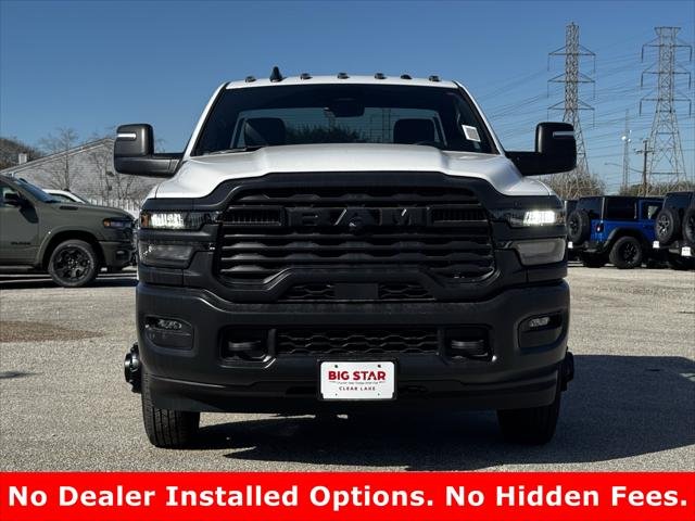 2026 RAM 3500 Chassis Tradesman - Photo 4