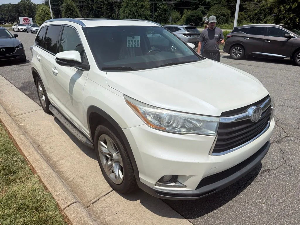Used 2016 White Toyota Limited image 5