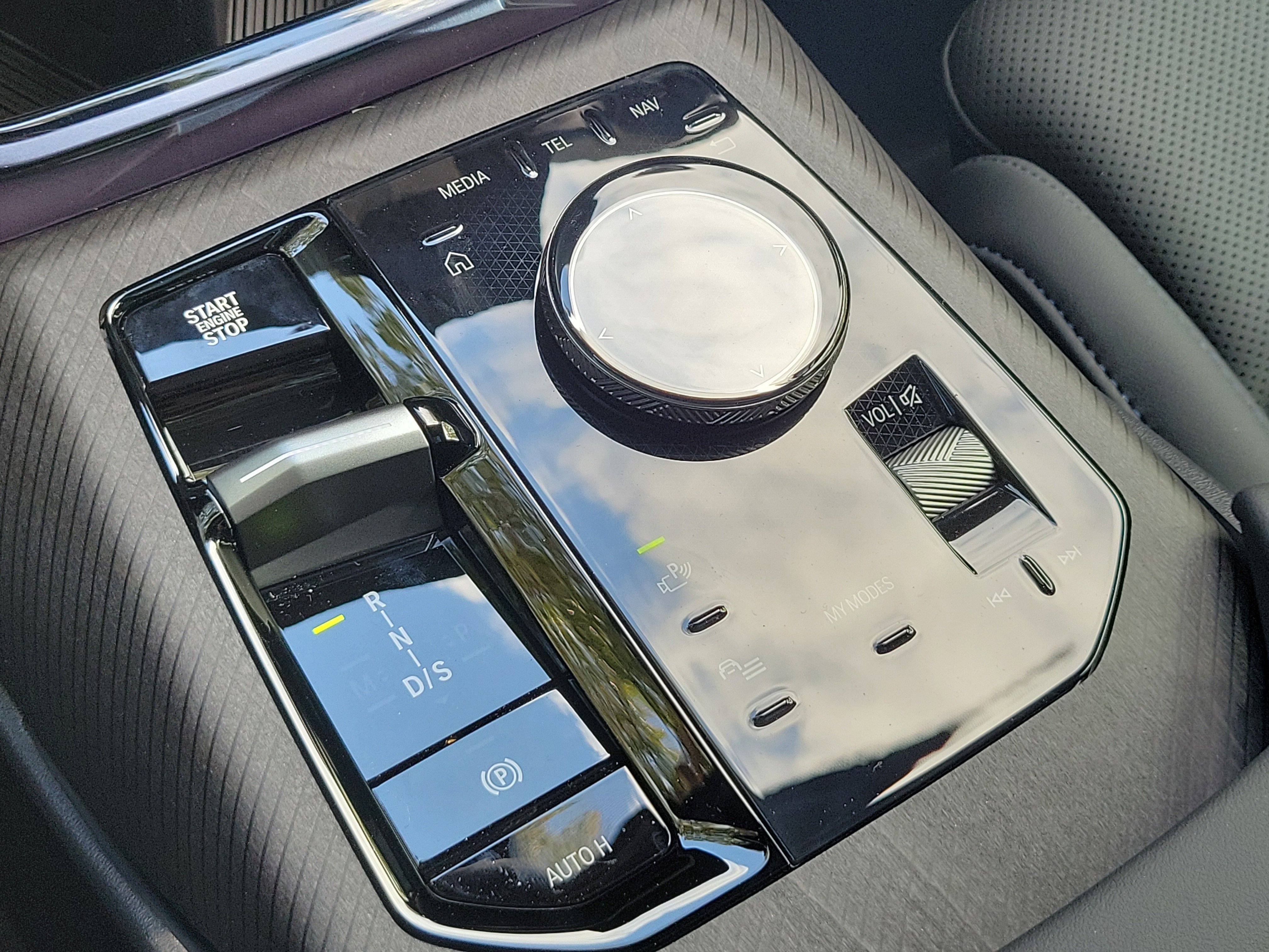 New 2026 Brooklyn Grey Metallic BMW 30 xDrive image 31