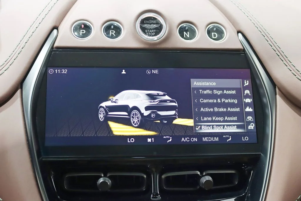 2023 Aston Martin DBX 707