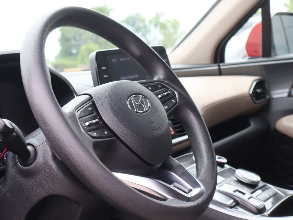 Used 2022 Red Hyundai SEL image 24