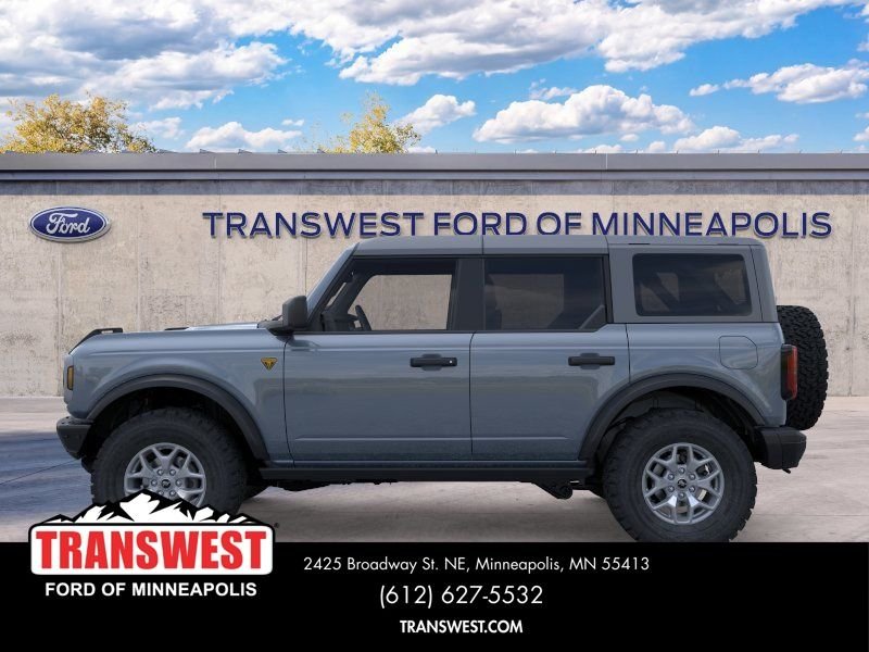 New 2025 Azure Gray Metallic Tri-Coat Ford Badlands® image 3