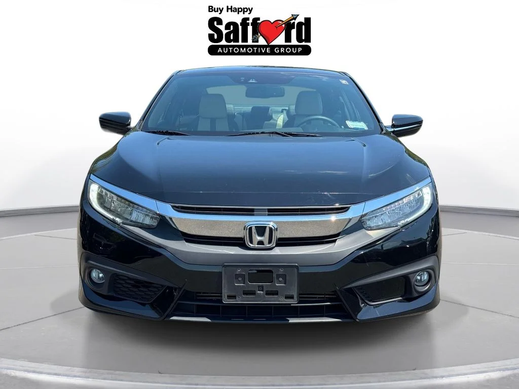 Used 2016  Honda Touring image 8