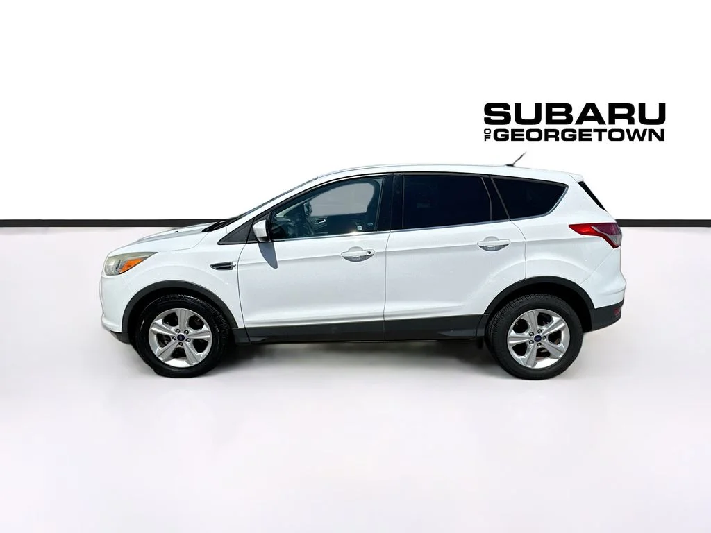 Used 2013 White Ford SE image 4