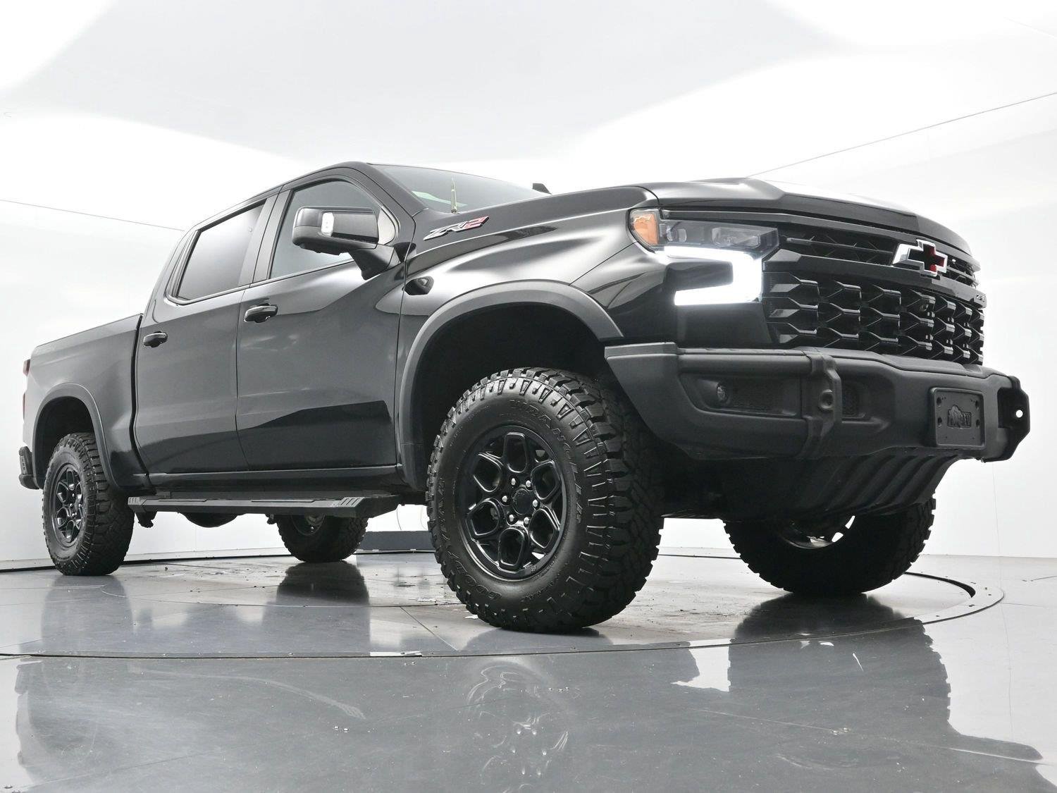 Used 2023 Black Chevrolet ZR2 image 46