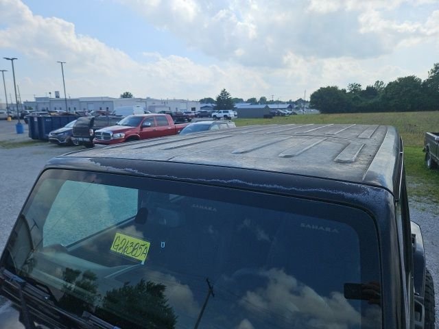 Used 2013 Black Jeep Unlimited Sahara image 11