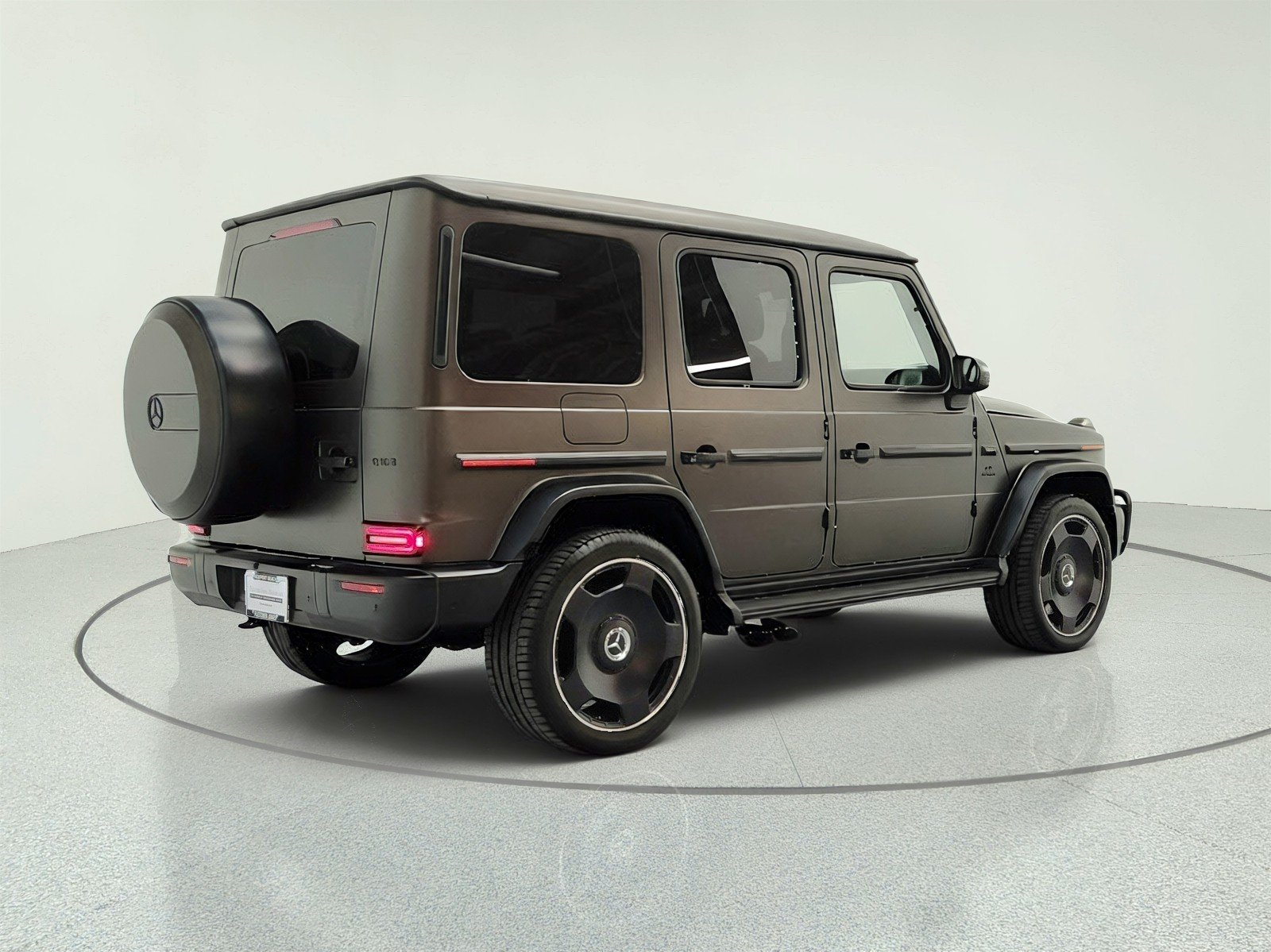 Certified Used 2025 MANUFAKTUR Dakota Brown magno Mercedes-Benz AMG® G 63 SUV image 5