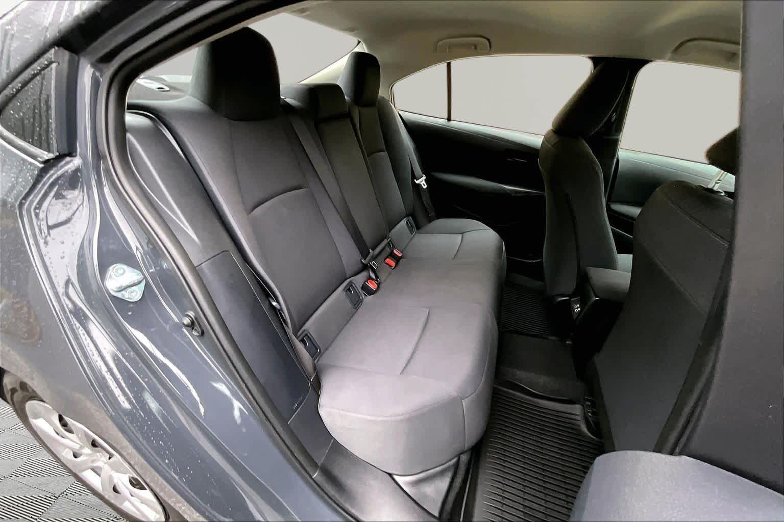 Used 2025 Underground Toyota LE image 20