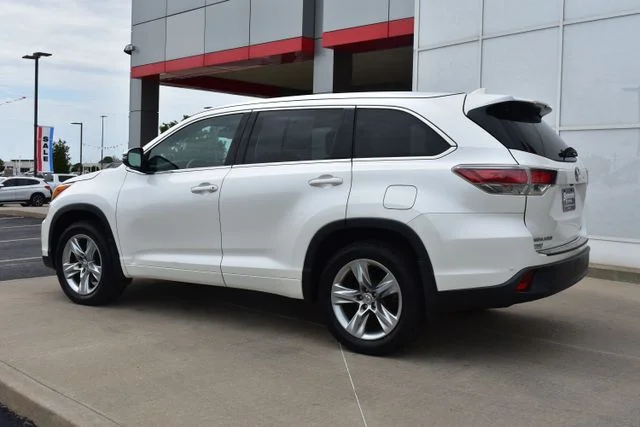 Used 2015 White Toyota Limited image 7