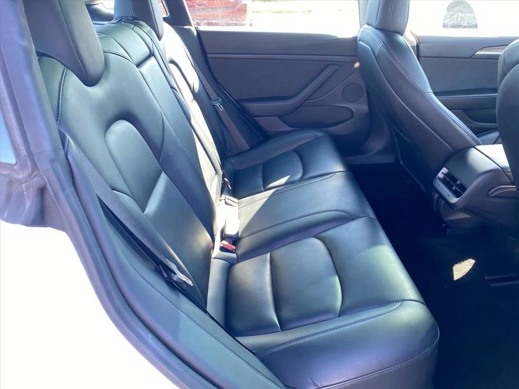 Used 2021 Pearl White Multi-Coat Tesla Long Range image 18