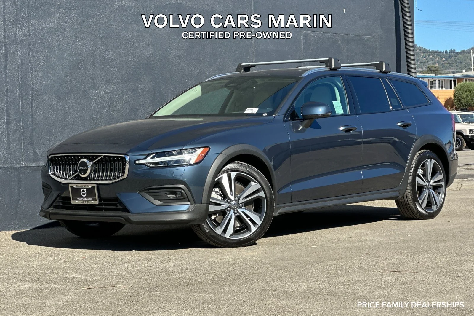 2025 Volvo V60 Cross Country