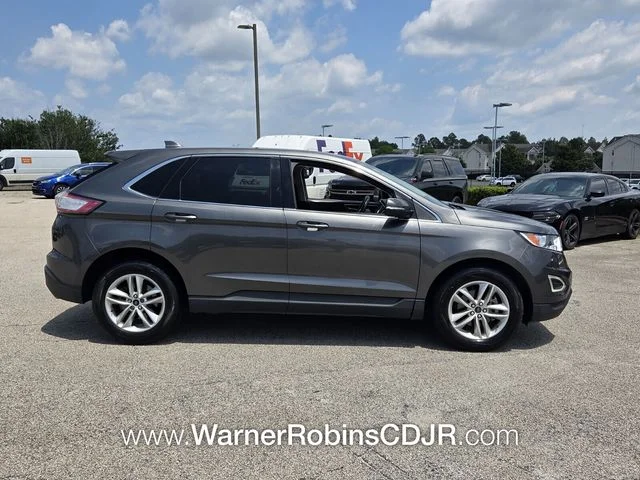 Used 2017 Gray Ford SEL image 17
