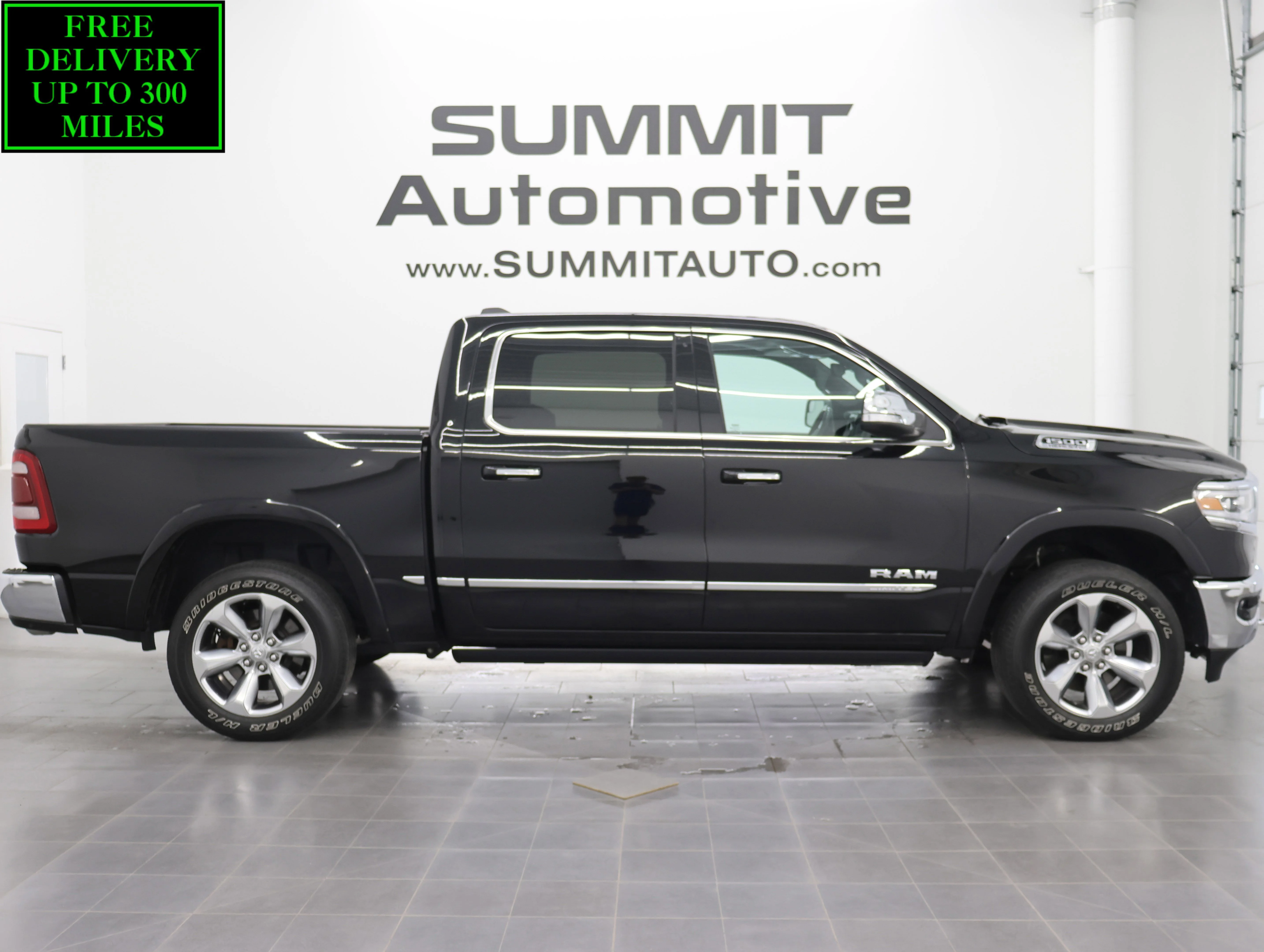 2022 RAM 1500 Limited 4x4 Crew Cab 5'7's photo
