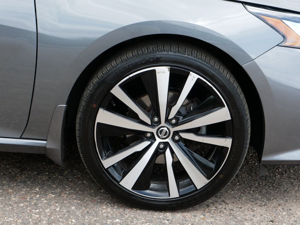 Certified Used 2019 Gray Nissan 2.5 SR image 7