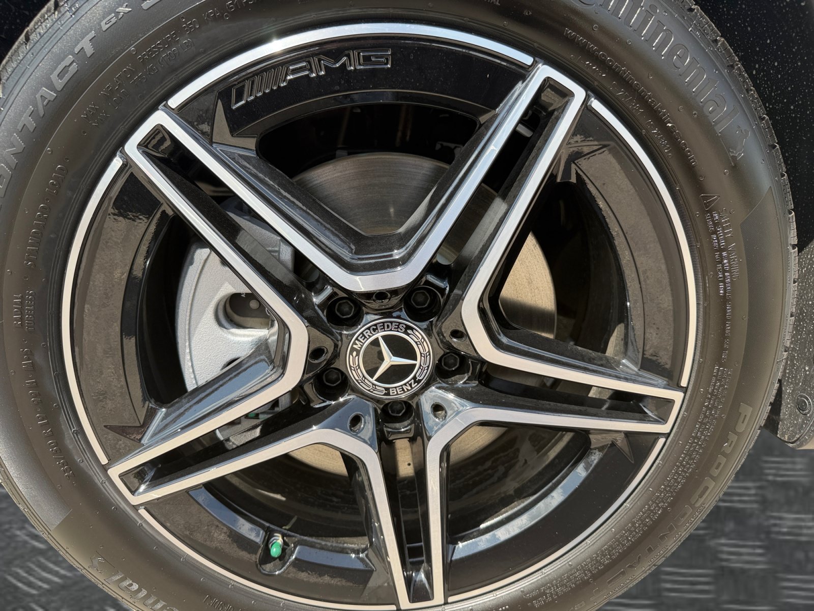 New 2026 Mountain Grey Metallic Mercedes-Benz GLB 250 image 34