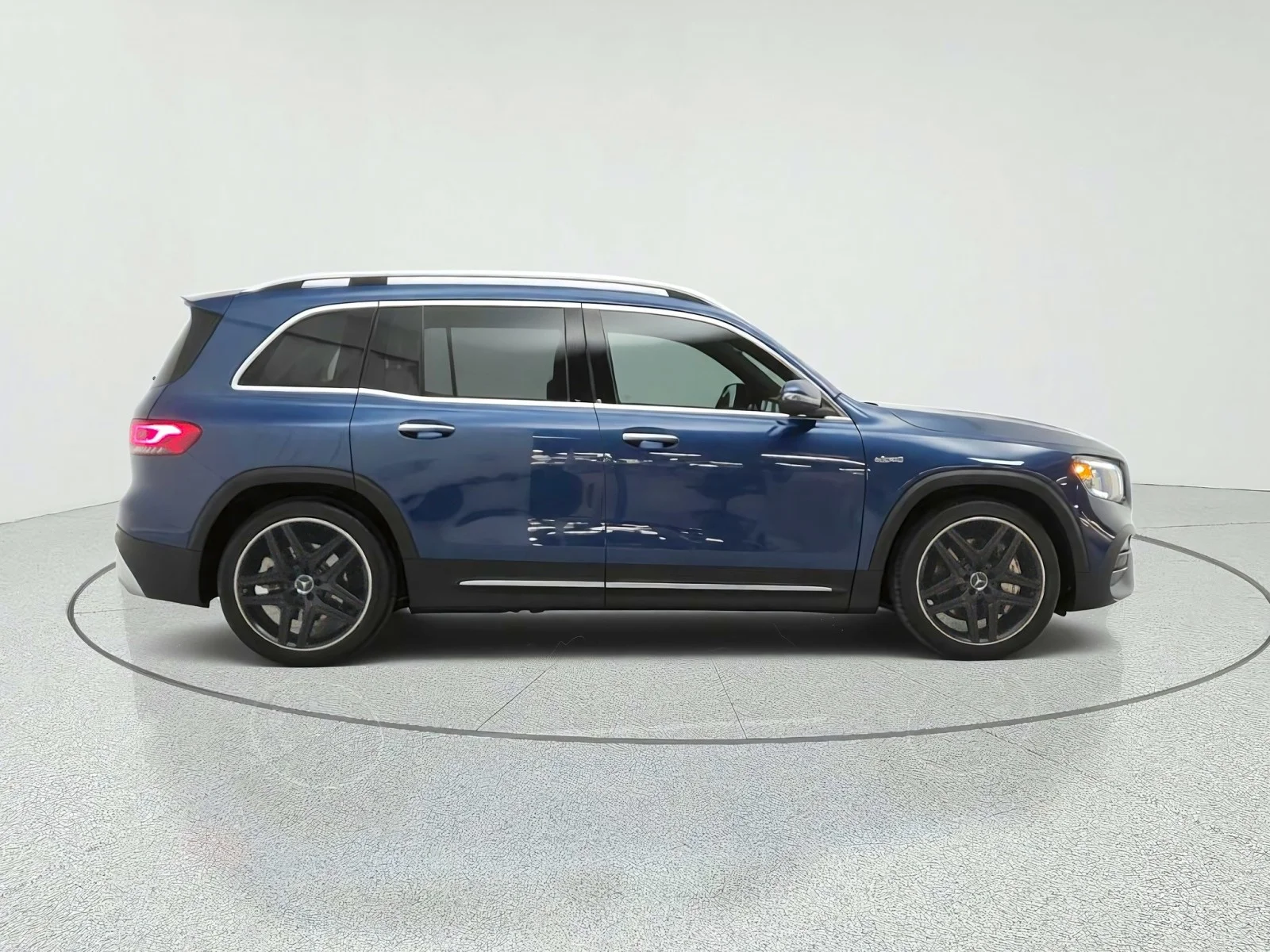 Used 2023 Denim Blue Metallic Mercedes-Benz AMG® GLB 35 4MATIC SUV image 4