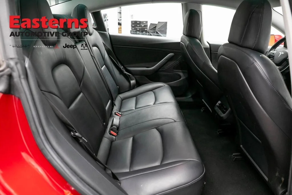 Used 2018 Red Tesla Long Range image 16