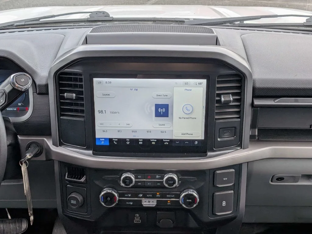 Certified Used 2025 Oxford White Ford XLT image 16