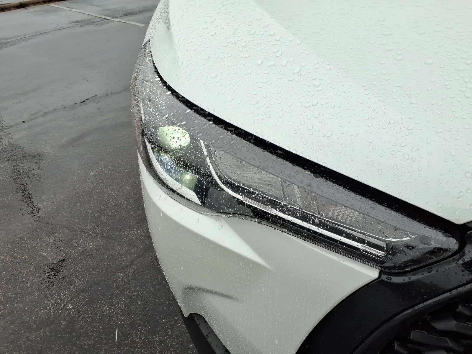 Used 2024 Wind Chill Pearl Toyota LE image 14
