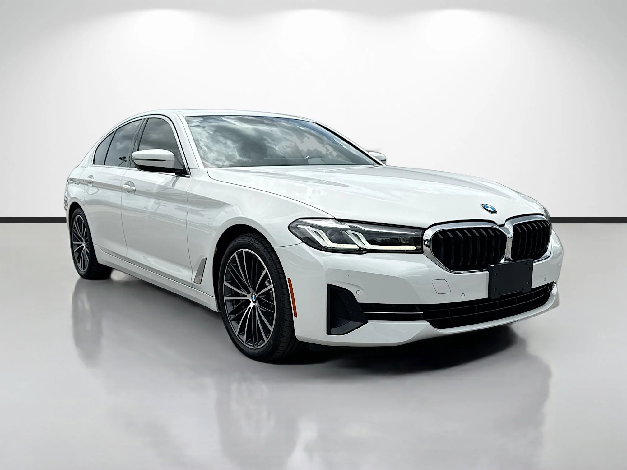 2022 BMW 5 Series 530i Sedan's photo