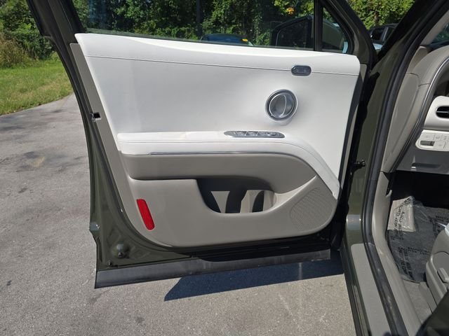 New 2027 Green Hyundai SEL Premium image 12