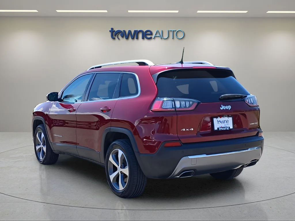 Used 2021 Red Jeep Limited image 3
