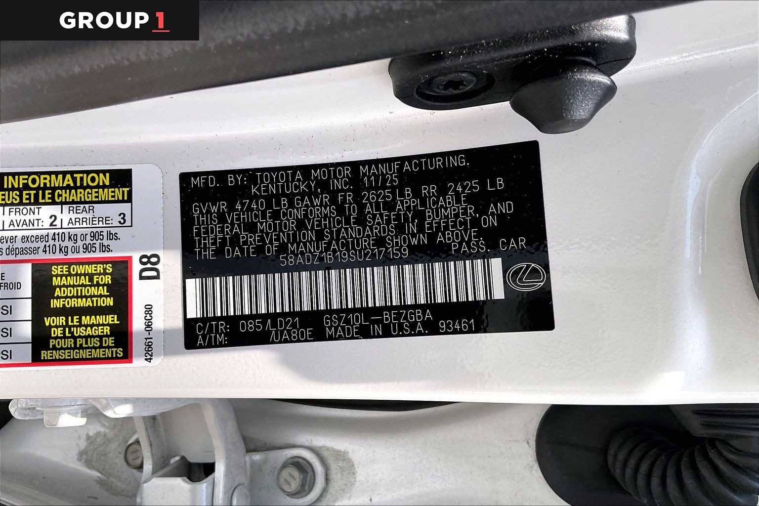 Used 2025 Eminent White Pearl Lexus  image 34