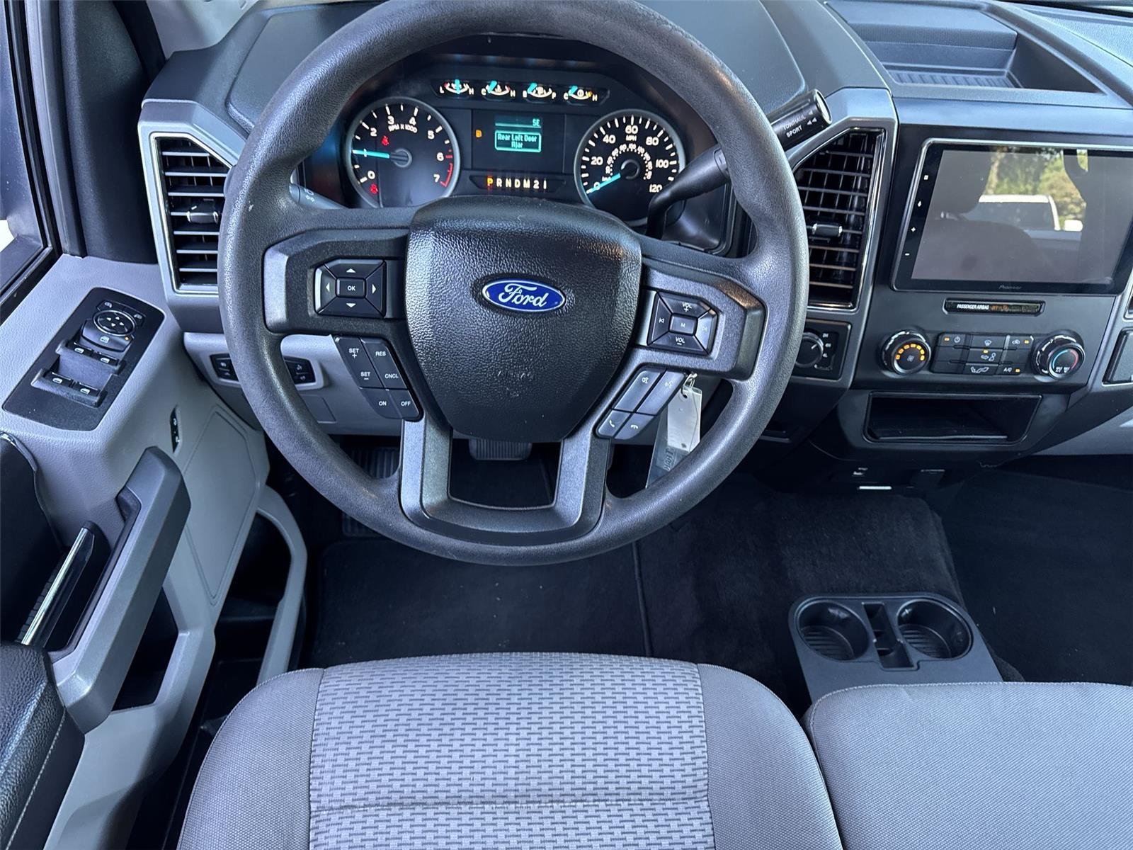 Used 2017 Gold Ford XLT image 35