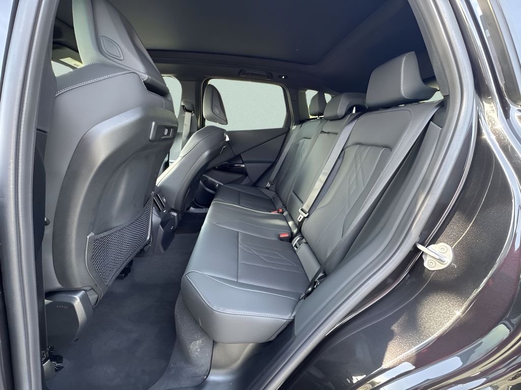 New 2026 Dark Graphite Metallic BMW 30 xDrive image 27