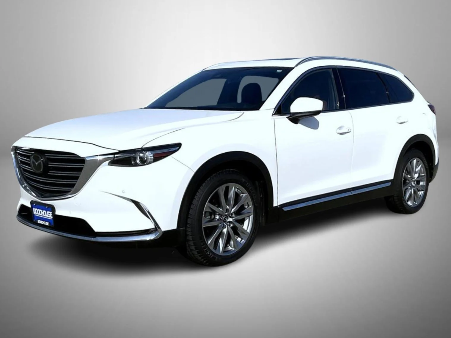 Used 2019 White Mazda Signature image 1