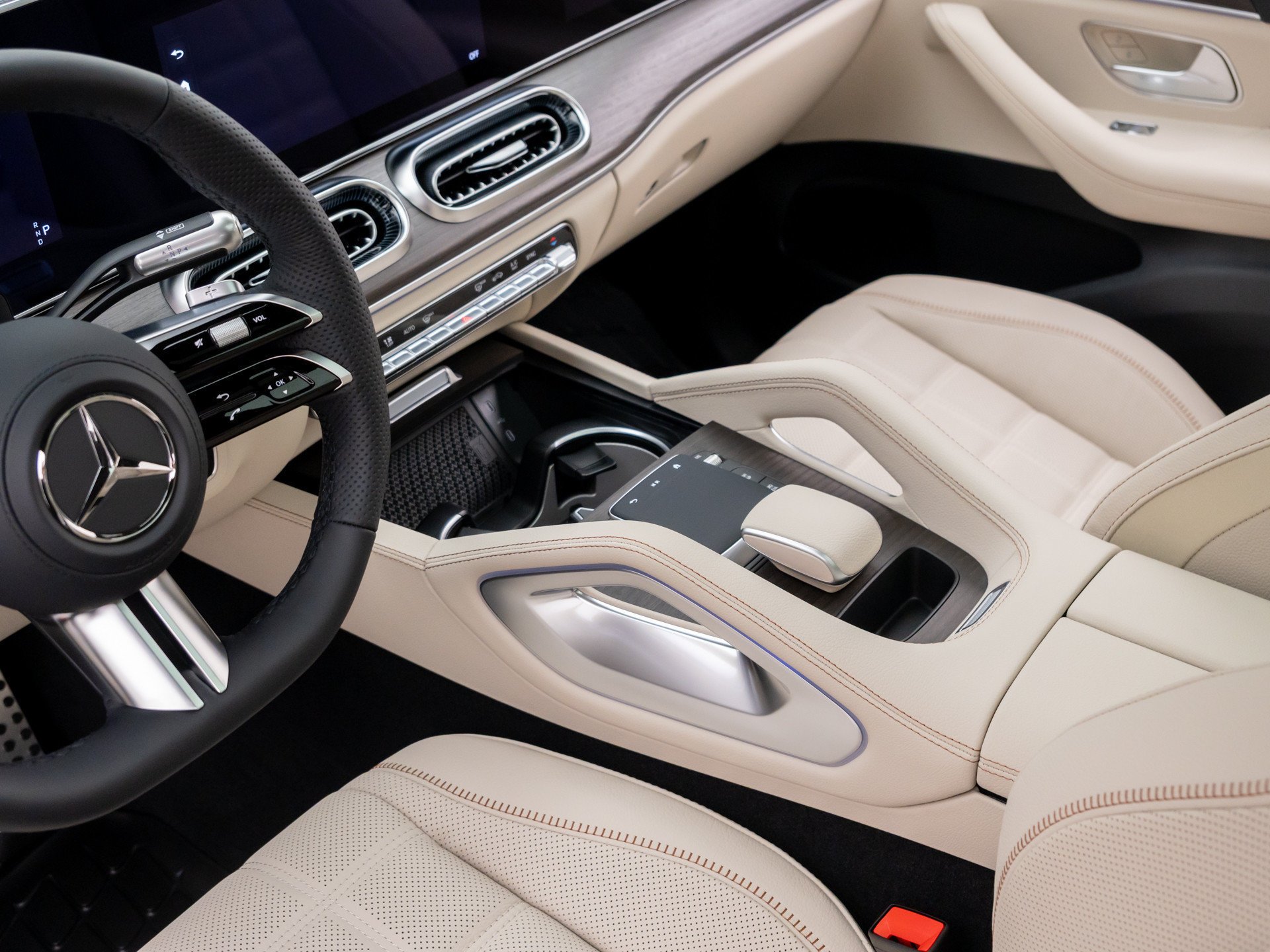 New 2027 White Mercedes-Benz GLE 450 image 55