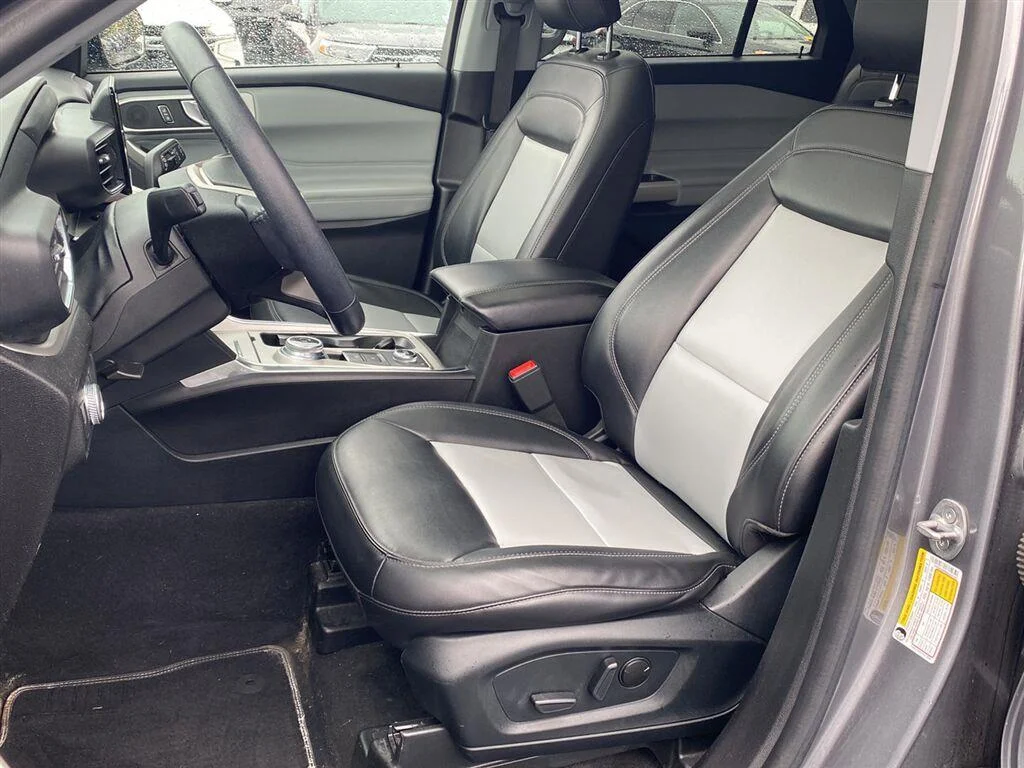 Used 2022 Carbonized Gray Ford XLT image 2
