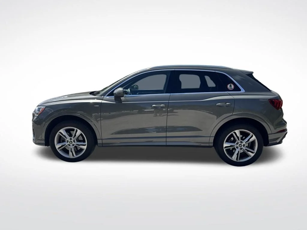 Used 2021 Chronos Gray Metallic Audi Premium image 8
