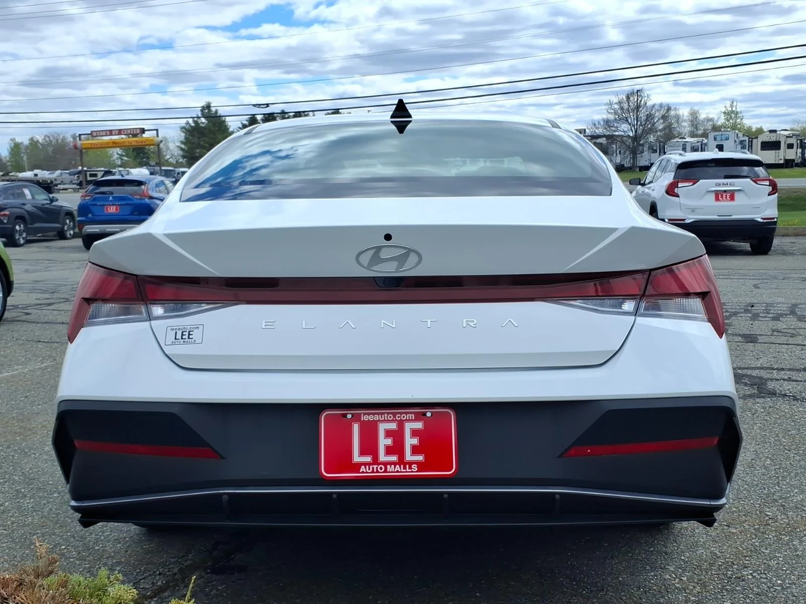 Used 2024 White Hyundai SEL image 5