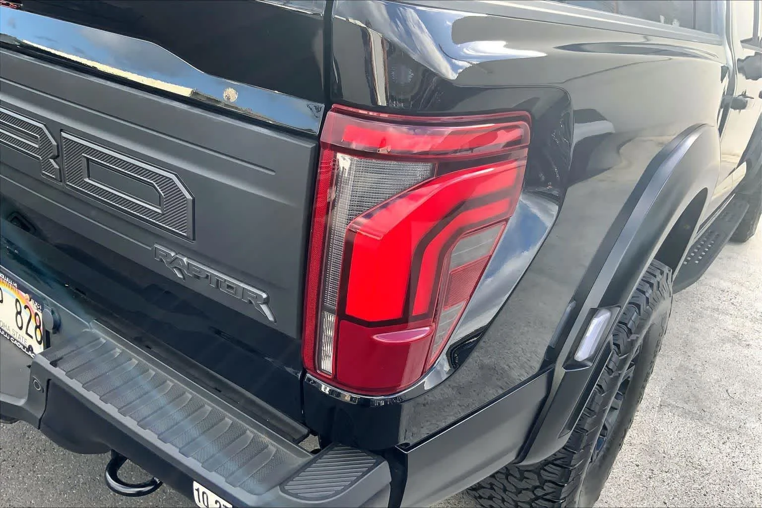 Used 2025 Blk/black Ford Raptor image 32