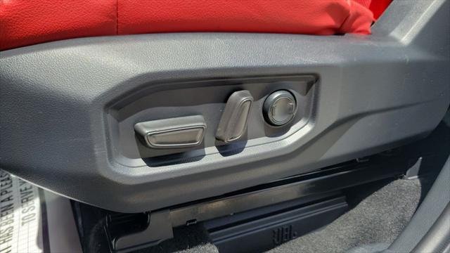 Certified Used 2025 ICE CAP Toyota  image 16