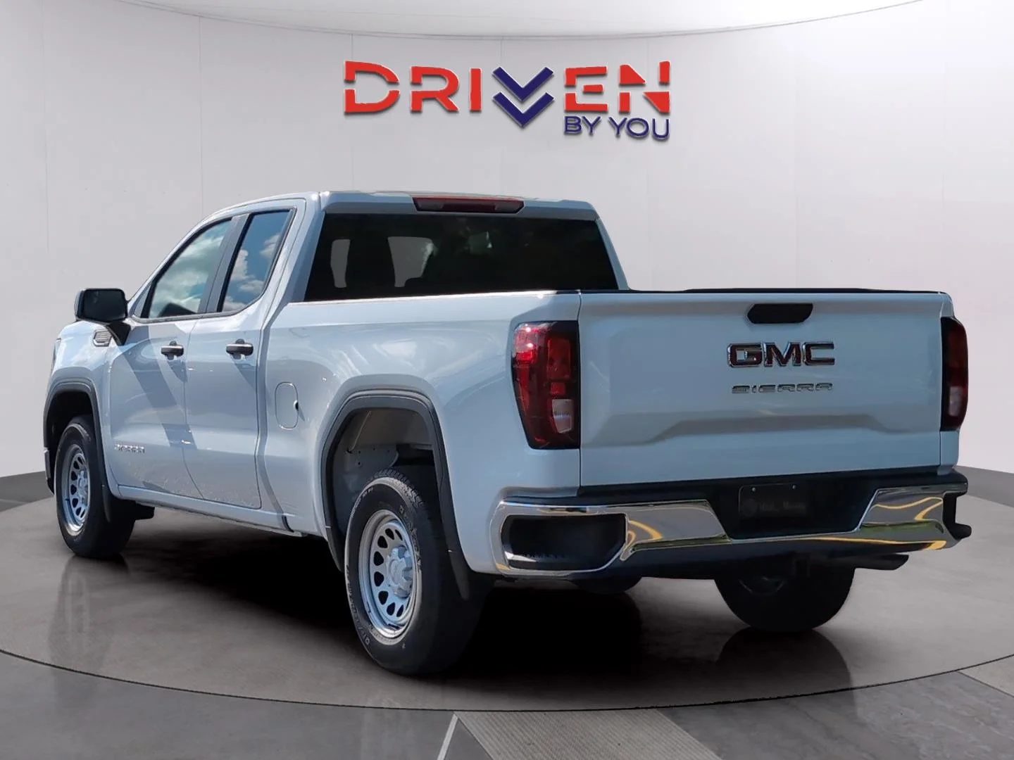 New 2026 Summit White GMC Pro image 3