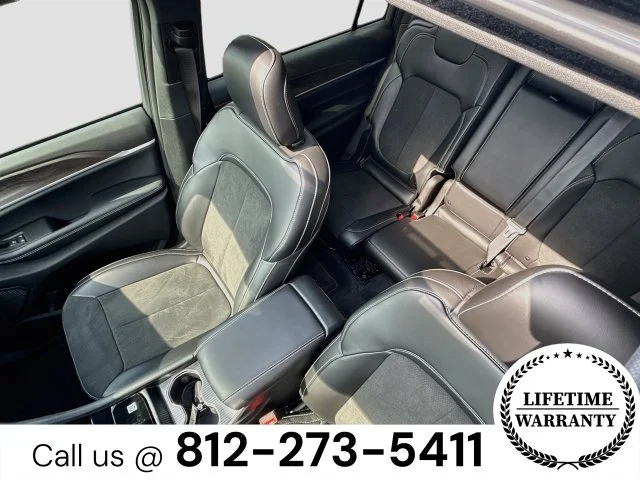 New 2027 Gray Jeep Laredo Altitude image 23