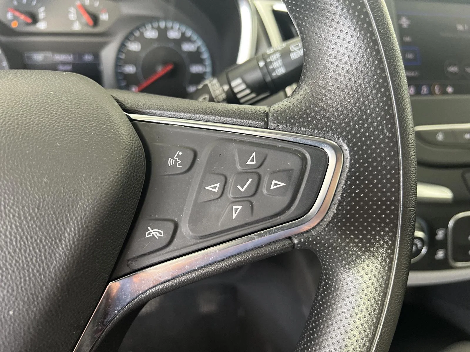 Used 2024 Sterling Gray Metallic Chevrolet LS image 10