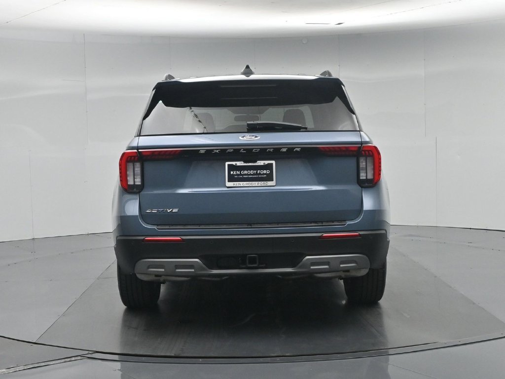 New 2026 Vapor Blue Metallic Ford Active image 55