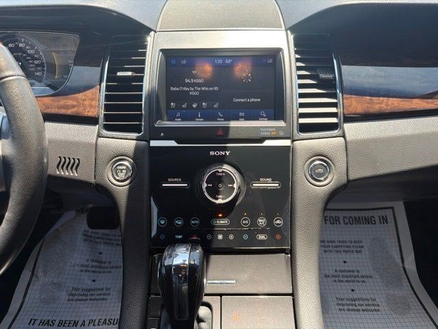 Used 2018 Shadow Black Ford Limited image 22