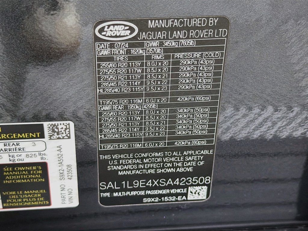 Used 2025 Gray Land Rover Dynamic SE image 34