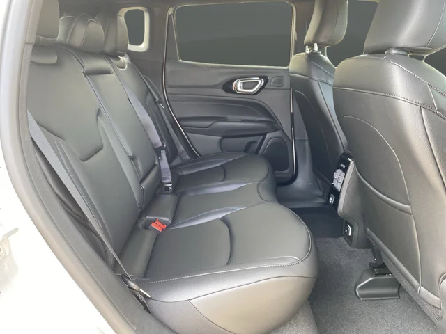 2025 Jeep Compass Limited - Photo 33
