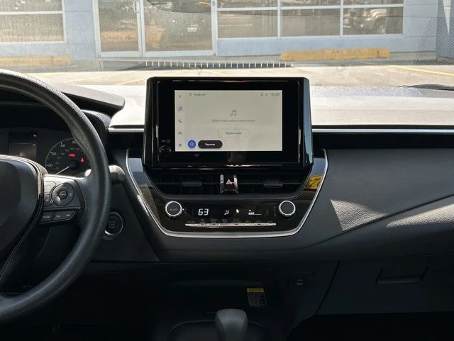 Used 2025  Toyota LE image 20
