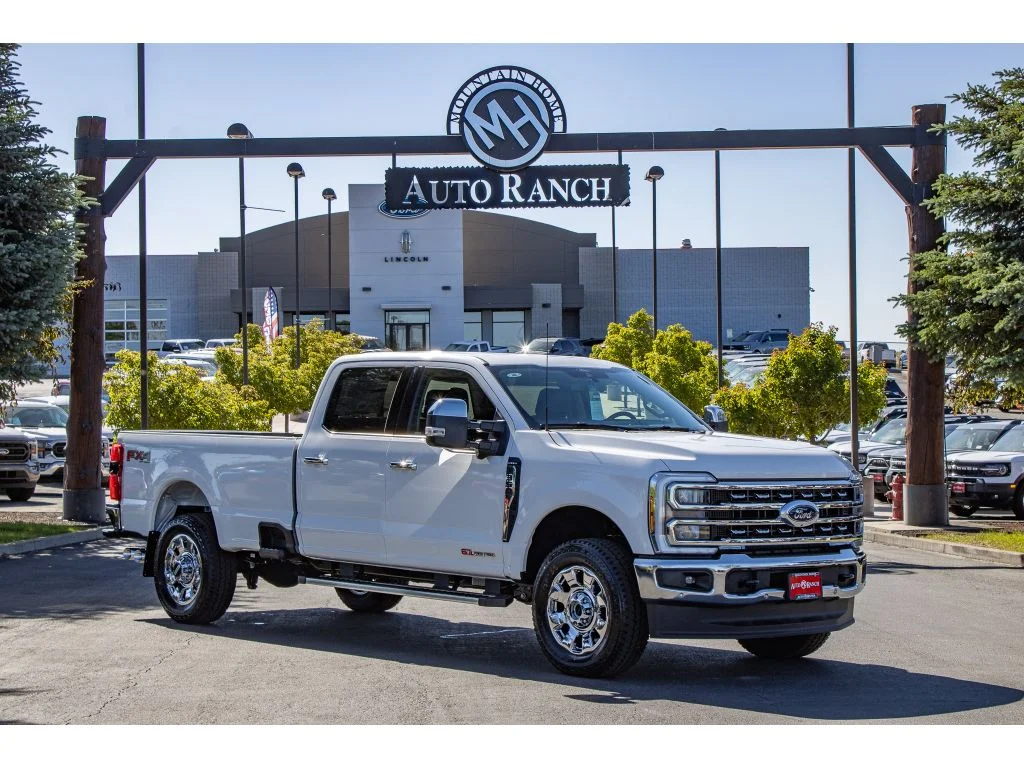 New 2026 Star White Metallic Tri-Coat Ford LARIAT image 1