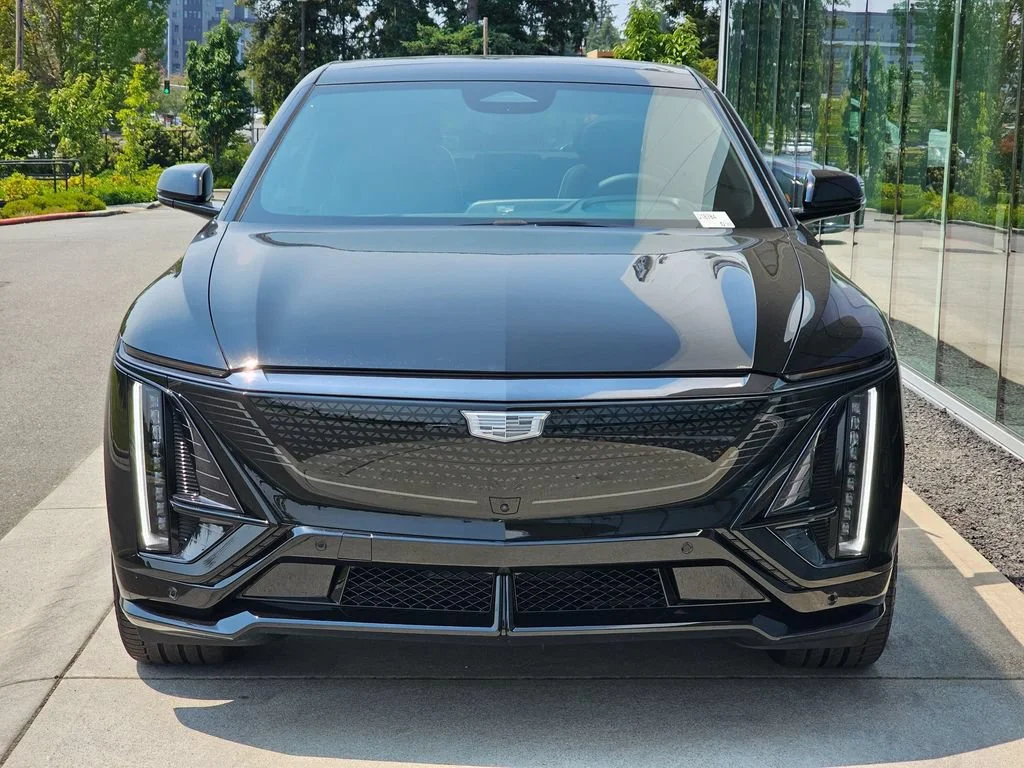 New 2026 Stellar Black Metallic Cadillac V-Series Premium image 8