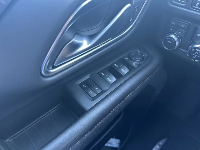 Used 2022 Gray GMC AT4 image 14
